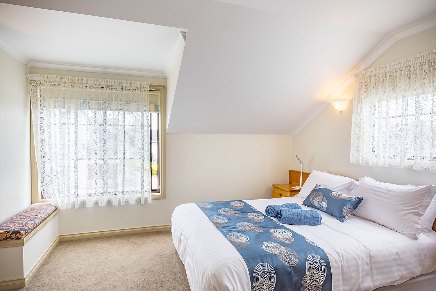 Queechy Motel Motel Room